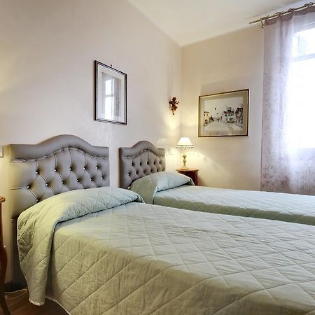Biennale Apt Balcony Apartment Venice Exterior photo