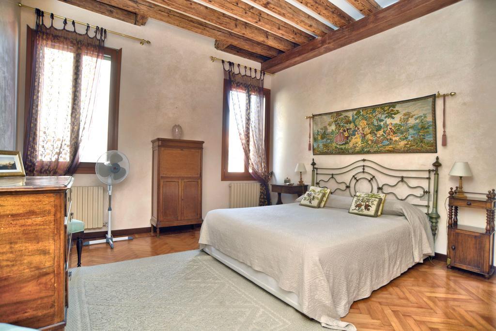 Biennale Apt Balcony Apartment Venice Exterior photo