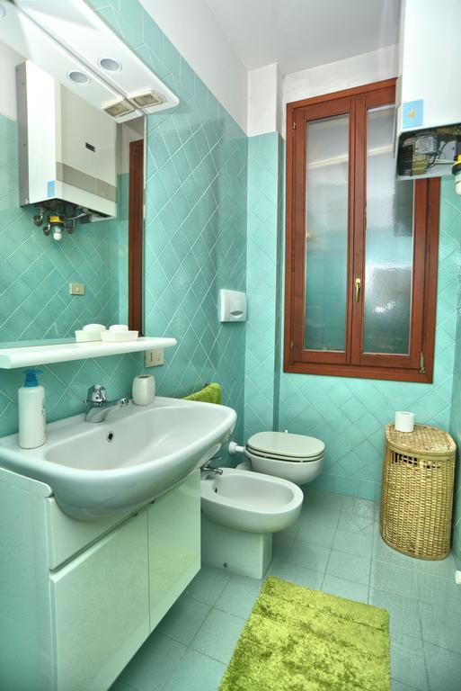 Biennale Apt Balcony Apartment Venice Exterior photo