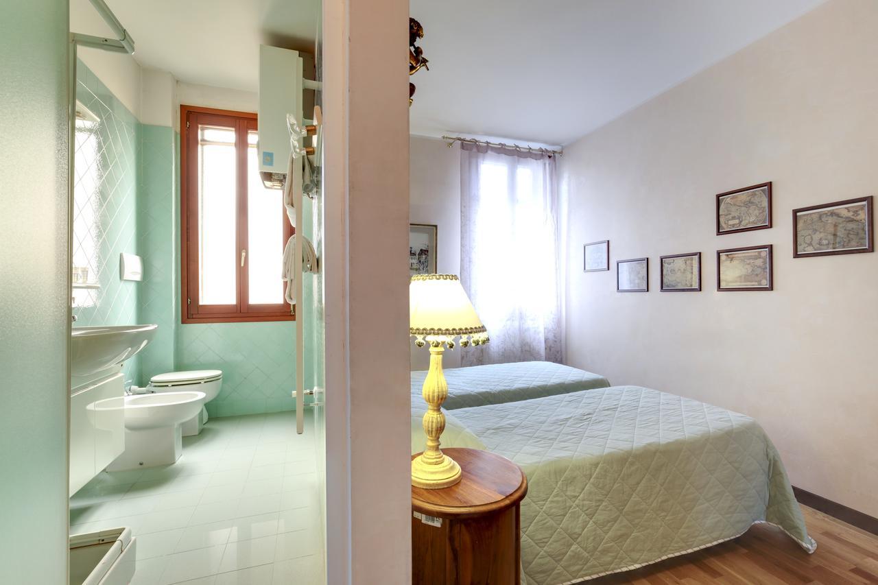 Biennale Apt Balcony Apartment Venice Exterior photo